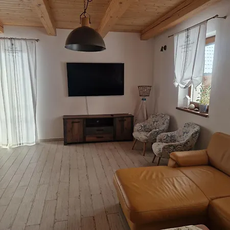 Chalupka Pod Tatrami 717 * Stará Lesná